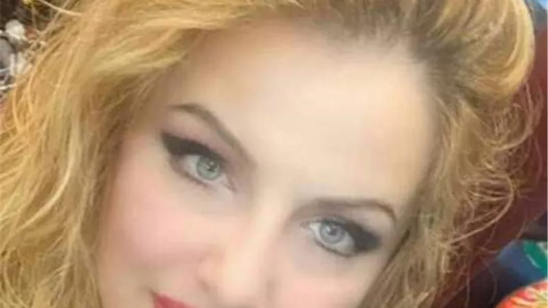 رسائل ندى عطفة السرية في ديوان جديد