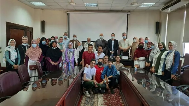 ندوة بتربية بنها عن محو الأمية فى قرى شبين القناطر
