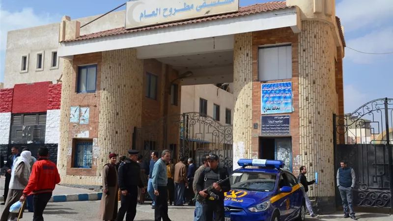 اصابه ٣ في انقلاب سيارة بمنطقة النصر