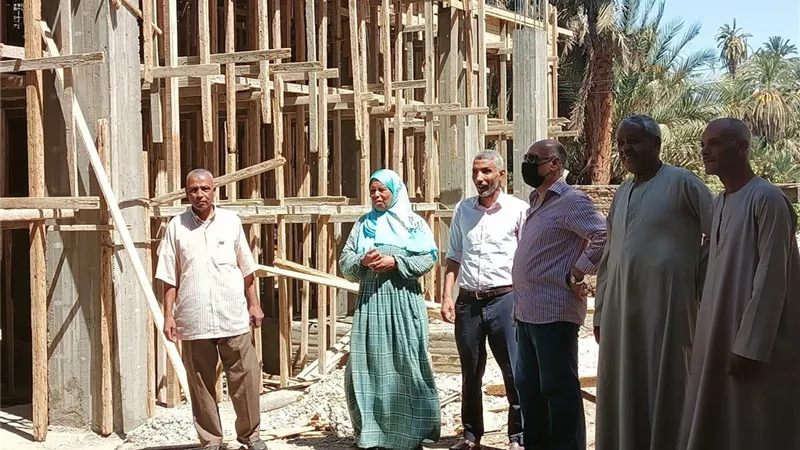 نصير يتفقد أعمال مشروعات حياة كريمة بإسنا جنوب الأقصر