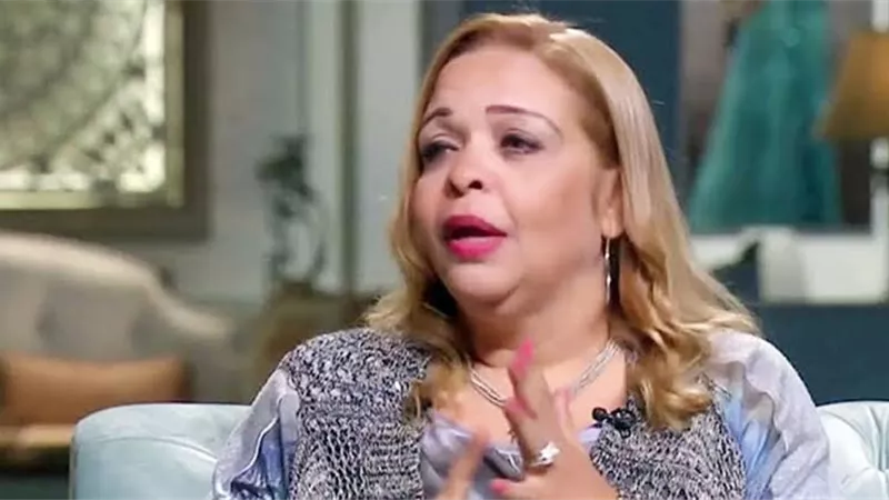 أسرة الراحلة سحر كامل تنتهى من مراسم دفنها بمقابر الأسرة في السيدة زينب