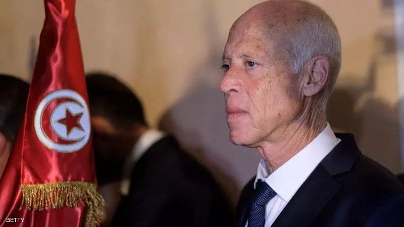الرئيس التونسي يستدعي الأطباء الجدد إلى مراكز التجنيد للخدمة الوطنية