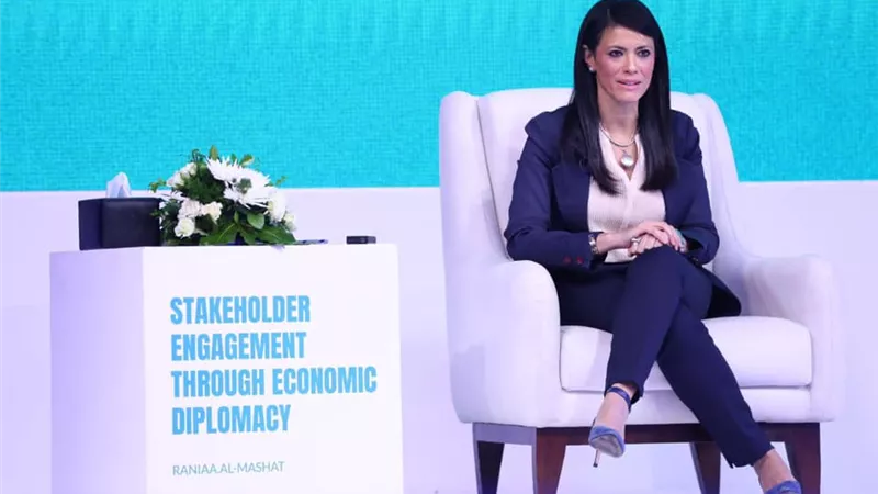 التعاون الدولي: 18 مشروعًا ممولًا من شركاء التنمية في 17 محافظة بـ1.33 مليار دولار