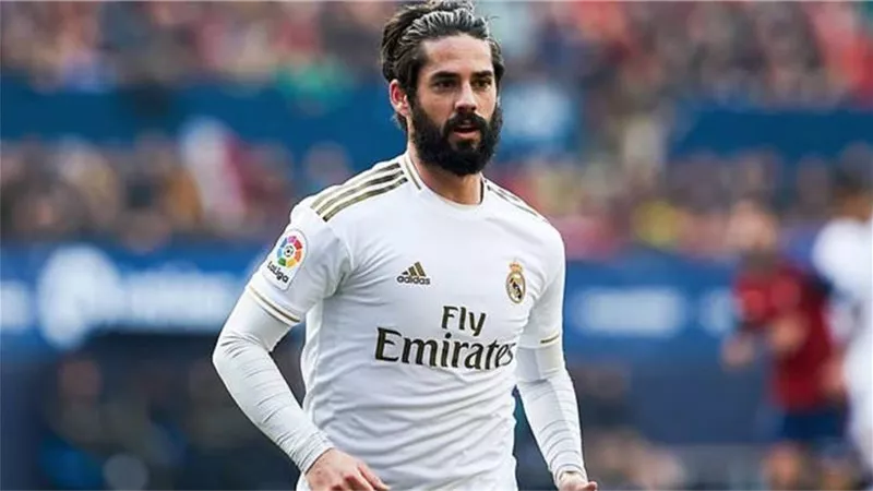 صحيفة إيطالية: ميلان يرصد 20 مليون يورو لشراء إيسكو لاعب ريال مدريد