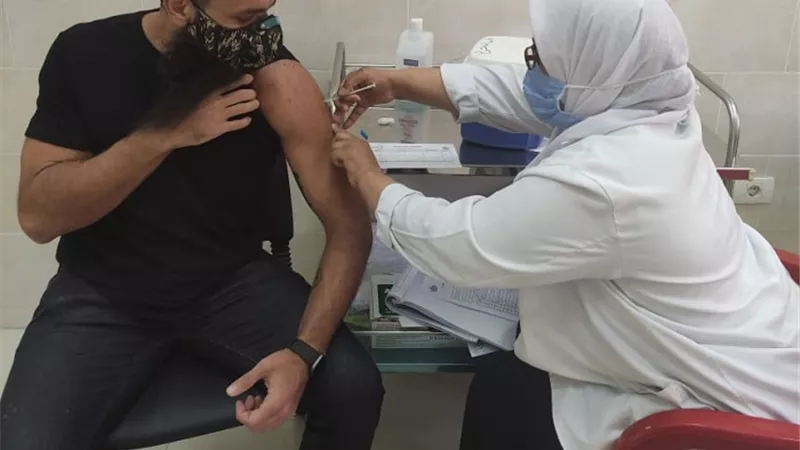 تطعيم العاملين بمدارس الشرقية بلقاح كورونا تزامناً مع امتحانات الثانوية العامة