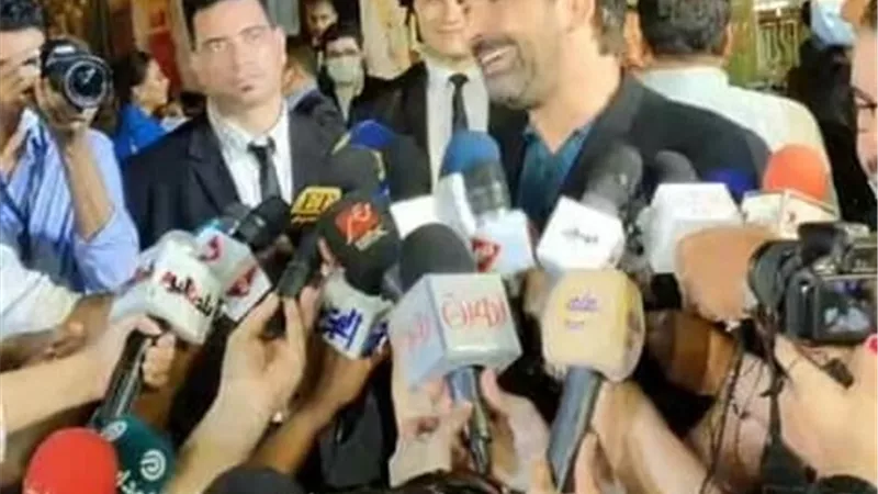 كريم عبد العزيز يحتفل بافتتاح فيلم (البعض لا يذهب للمأذون مرتين)