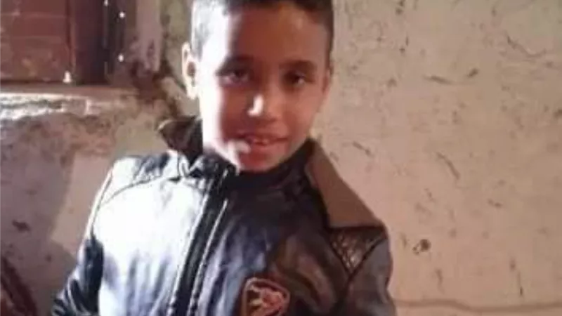 جهود أمنية لكشف لغز العثور على جثة طفل محروقًا داخل المقابر بقنا