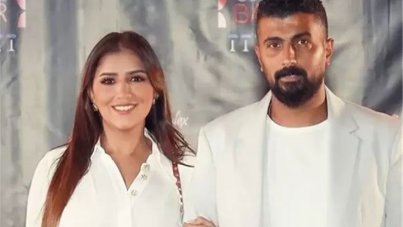 أبيض فى أبيض.. مي عمر وزوجها محمد سامي بإطلالة بنفس اللون فى أحدث ظهور
