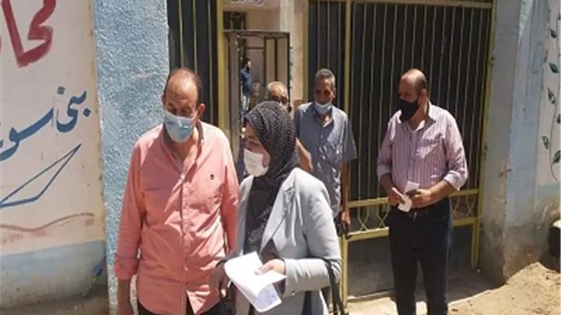 وكيل وزارة التعليم تتفقد مقار لجان إمتحانات الثانوية