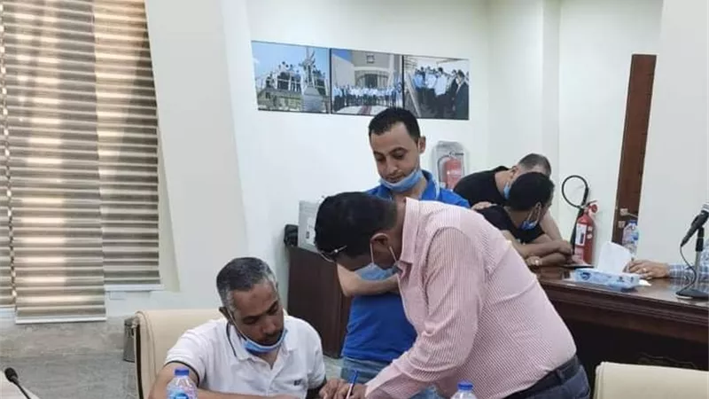 شركات البترول تبدء تطعيم جميع العاملين بالمواقع بلقاح كورونا كوفيد ١٩