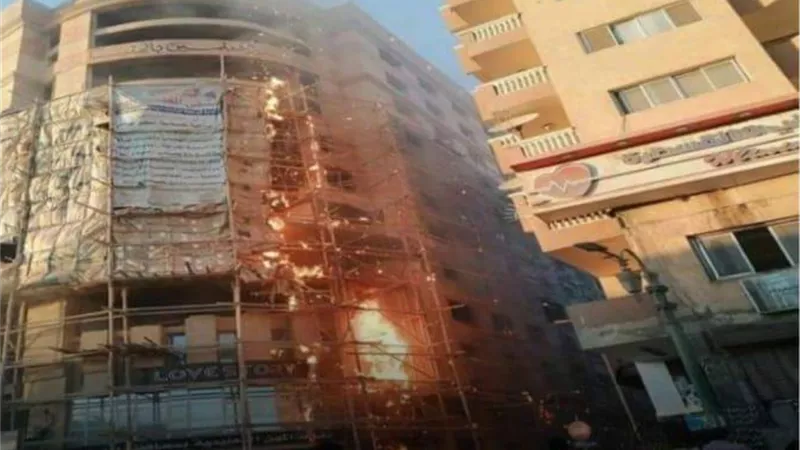 هلع لسكان مدينة المنيا اثر حريق بنقابة المعلمين