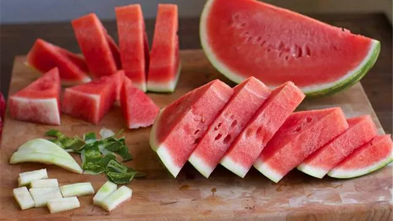 فوائد قشور البطيخ.. أبرزها تخفيض ضغط الدم وتعزيز المناعة