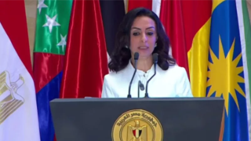 مايا مرسي تتسلم رئاسة المؤتمر الوزاري الثامن لمنظمة التعاون الإسلامي للمرأة