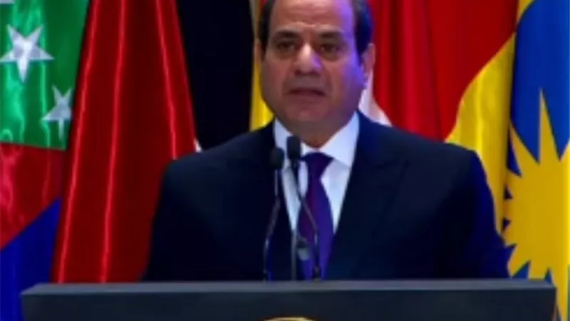 الرئيس السيسي: افتتاح مؤتمر التعاون الإسلامي بالعاصمة الإدارية يعكس ميلاد الجمهورية الجديدة