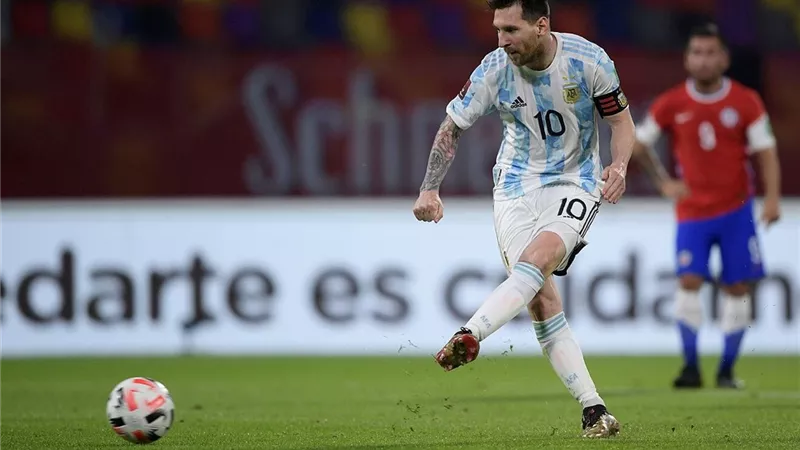 فوز إيطاليا بكأس أوروبا قد يحمل أنباء سيئة لميسي