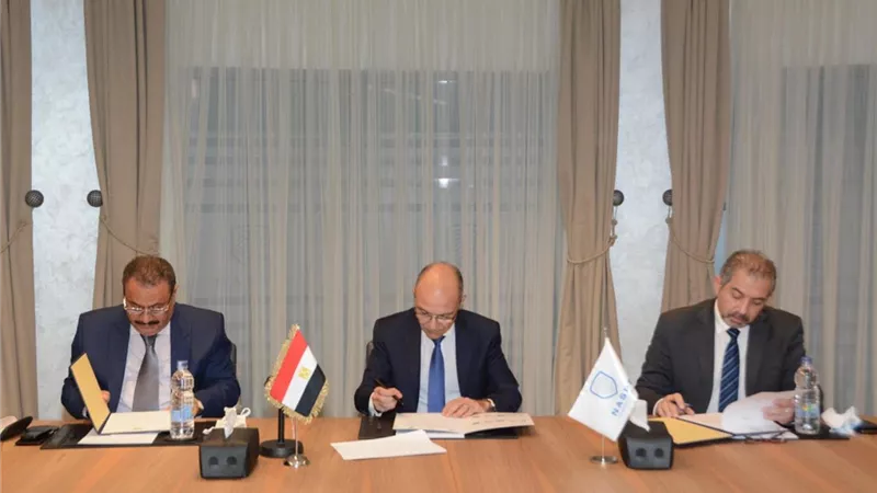 مجمع الإصدارات المؤمنة والذكية يوقع بروتوكول تعاون مع وزارة المالية