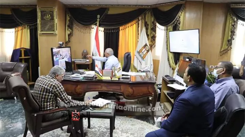 الزملّوط يباشر استعدادات إمتحانات الثانوية العامة بالواحات ويطمئن أولياء الأمور مشيدا بمستوى التجهيزات.. صور