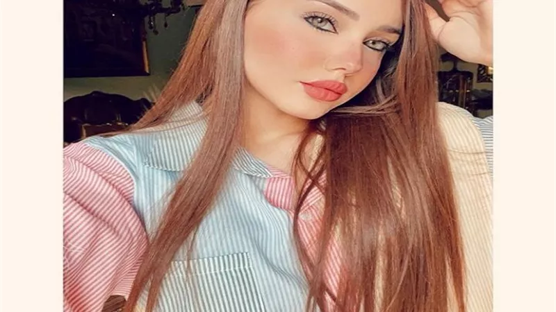 ياسمين البشبيشى تجذب أنظار متابعيها بعيون جريئة ومكياج ناعم