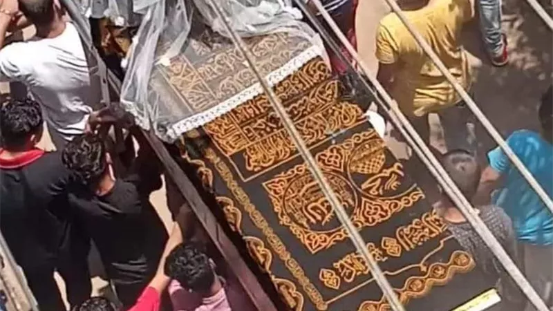 زينوا النعش بالطرحة.. وفاة فتاة في يوم زفافها بالشرقية