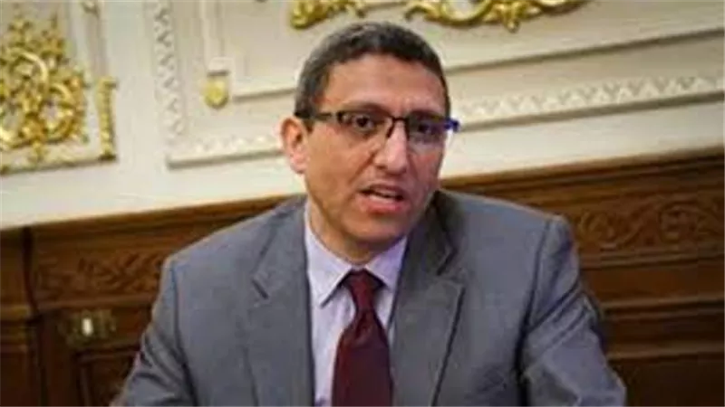وكيل مجلس النواب ينعي السيدة جيهان السادات