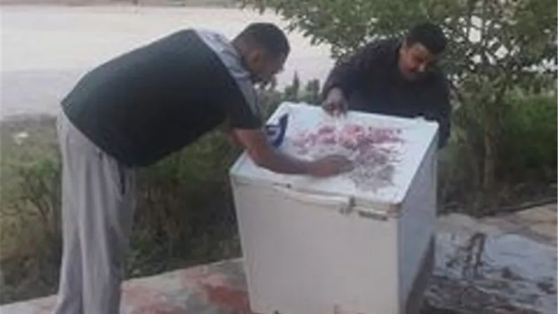 أهالي أبوسلطان في الإسماعيلية يتبرعون بمياه معدنية وديب فريزر للجنة الثانوية العامة ..صور
