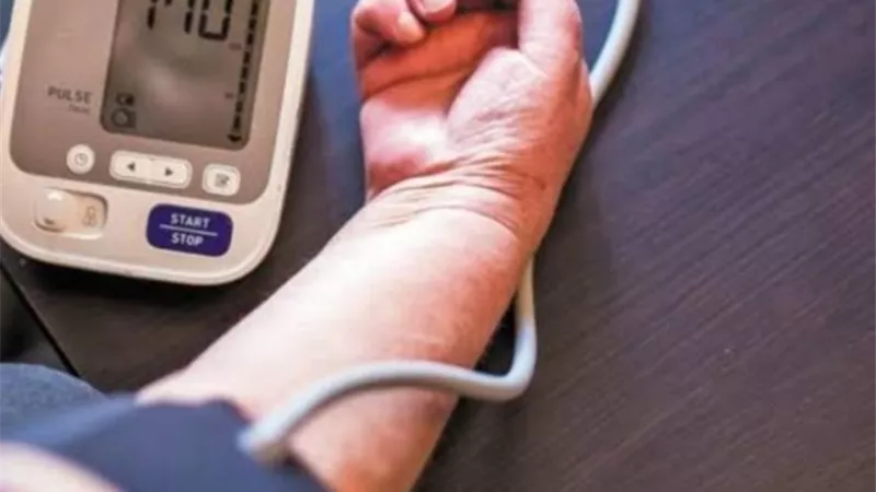 الأسبرين يخفّض خطر الإصابة بالنوبات القلبية والسكتات الدماغية