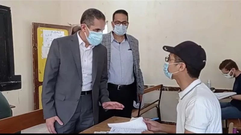 جولةلمحافظ الغربية بالمحلة وطنطا لمتابعة امتحانات الثانوية العامة -صور