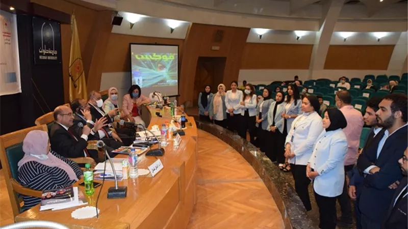 رئيس جامعة حلوان : للإعلام دور كبير.. والشباب هم أمل المستقبل.. بالصور