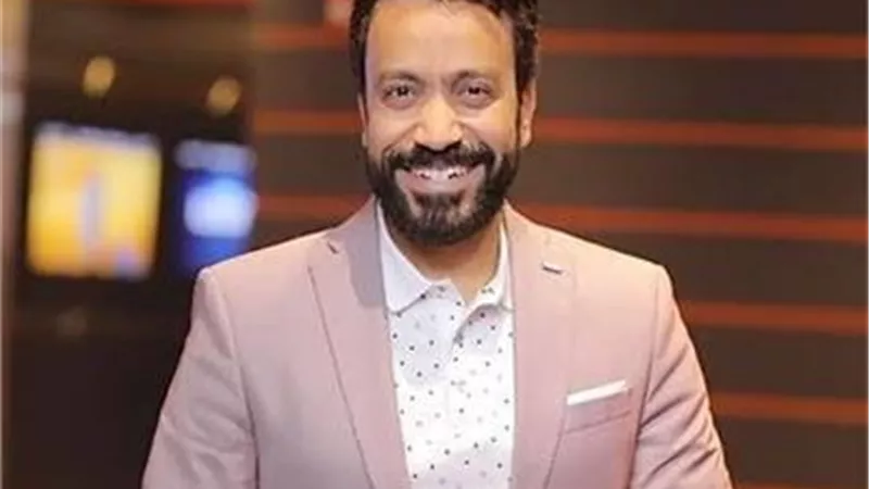 احدث ظهور لـ سامح حسين داخل سيارته
