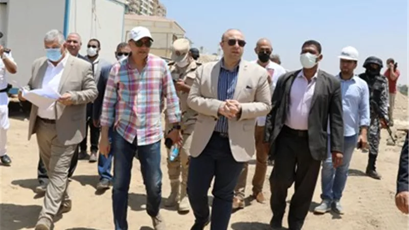 محافظ بني سويف يتابع الموقف التنفيذي لمشروع تطوير كورنيش النيل