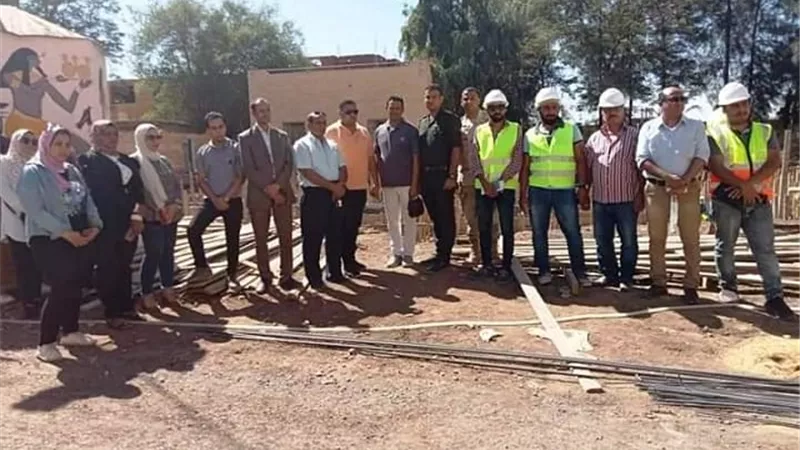 شباب سوهاج يتفقدون عددا من مشروعات 