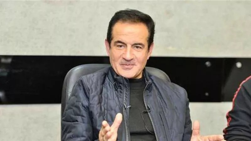 محمد ثروت يحصد على جائزة الابداع بمهرجان همسة للآداب والفنون