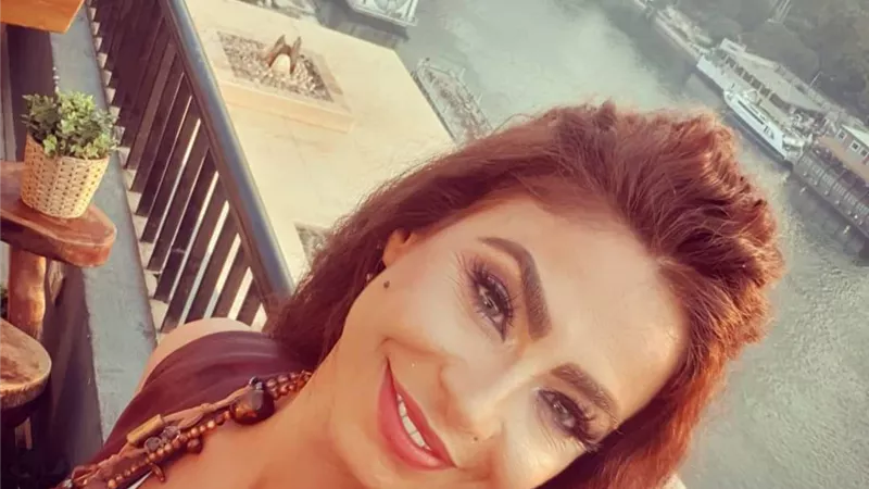 دوللى شاهين تخطف الانظار أمام النيل
