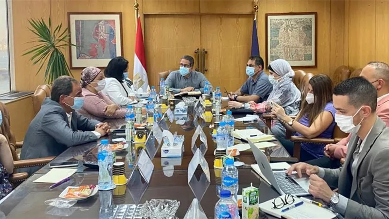 وزير السياحة والآثار يعقد اجتماعاً لبحث تطوير مواقع التواصل الاجتماعي الترويجية