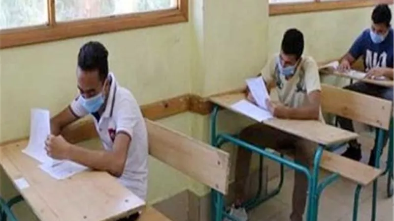 امتحان اللغة العربية ثقيل ومليان والوقت غير كاف بالأقصر