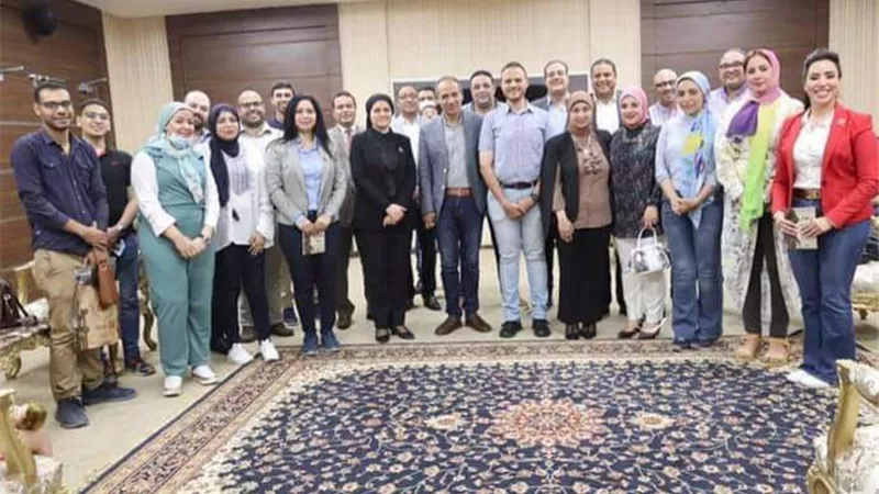 رئيس الهيئة المصرية للكتاب يستقبل مجموعة من النواب وأعضاء تنسيقية شباب الأحزاب