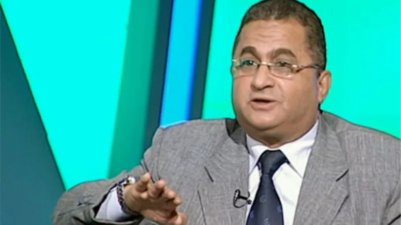 لجنة الحكام تتسبب فى فصل صحفى من عمله
