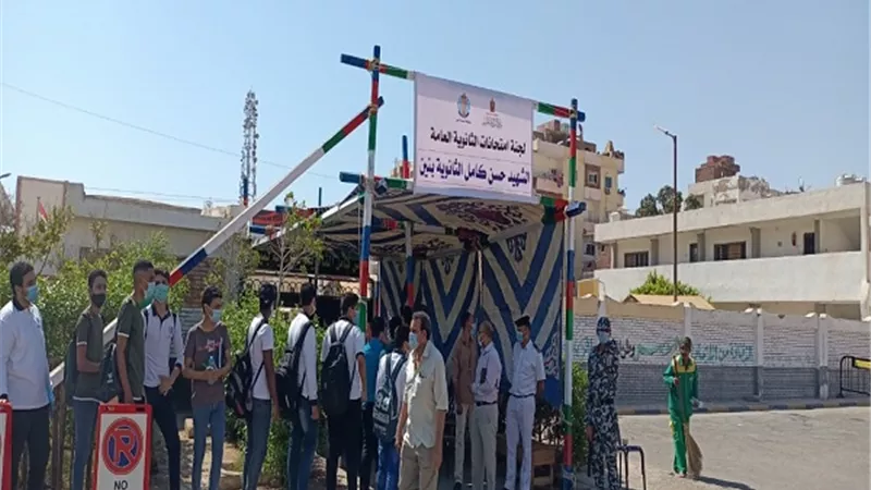 قلق ورعب اللغة العربية للثانوية بالامس على وجوه الطلاب اليوم