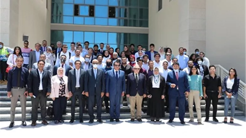 وزير التعليم العالي يتفقد جامعة العلمين الدولية