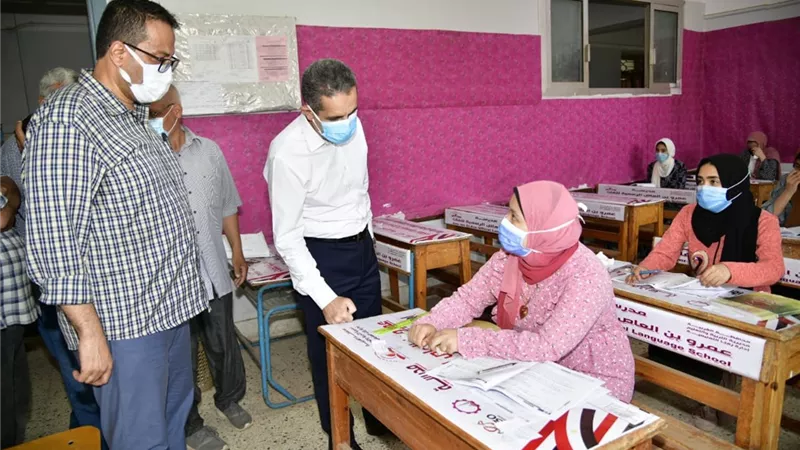 محافظ الغربية يتفقد سير امتحانات الثانوية العامة في ٧ مدارس بالسنطة وزفتى