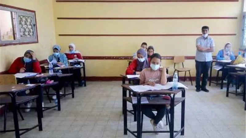 شكاوى من صعوبة امتحان اللغة العربية لطلاب الشعبة الأدبية في الإسماعيلية