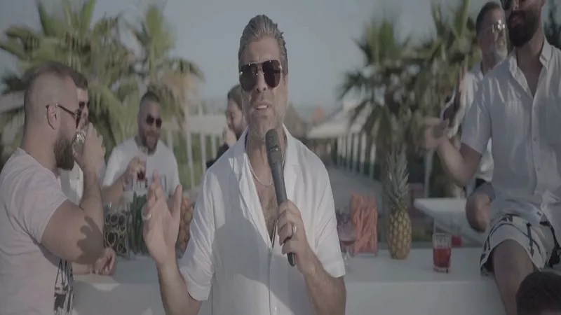 إنسجام ولحظات عفوية.. وائل كفورى يطرح 