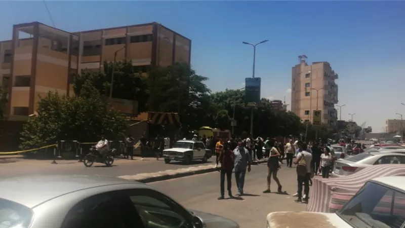 إصابة مراقب باغماء داخل احد لجان الثانوية العامة بأسيوط