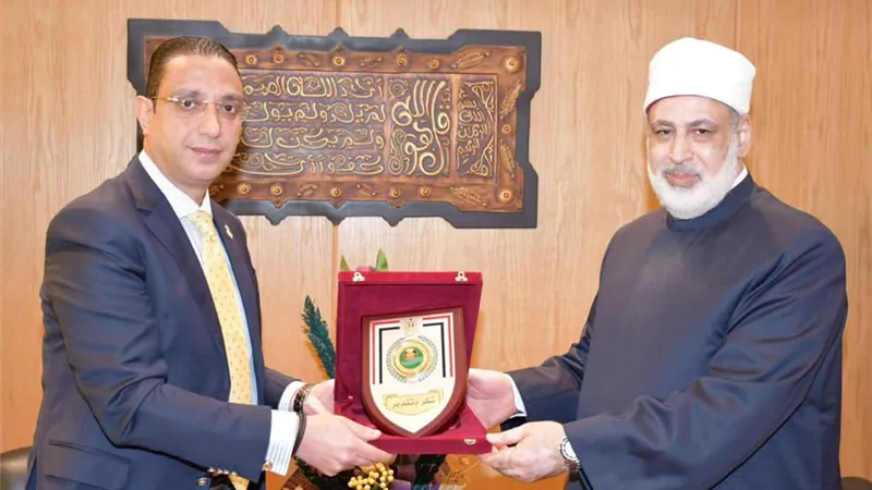 محافظ الفيوم يستقبل رئيس جامعة الأزهر ووكيل المشيخة لبحث مجالات التعاون المشترك
