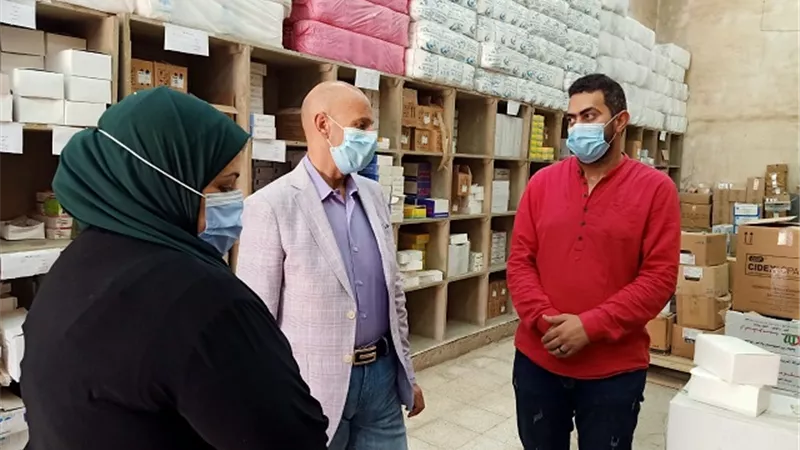 وكيل وزارة الصحة يتفقد مخزن الإمداد الدوائي بالصيادين فى الزقازيق.. بالصور