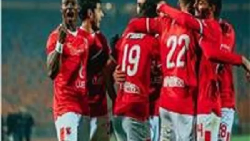 الأهلى يعزز تقدمه على المقاصة بهدف ثالث