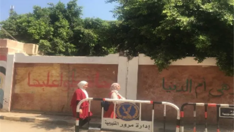 إنتهاء دخول طلاب الثانوية بالقليوبية الي لجان امتحان اللغة الاجنبية الثانية