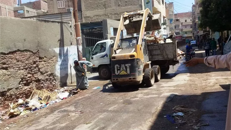 محافظ المنيا : حملات لرفع كفاءة النظافة بالمدن والقرى