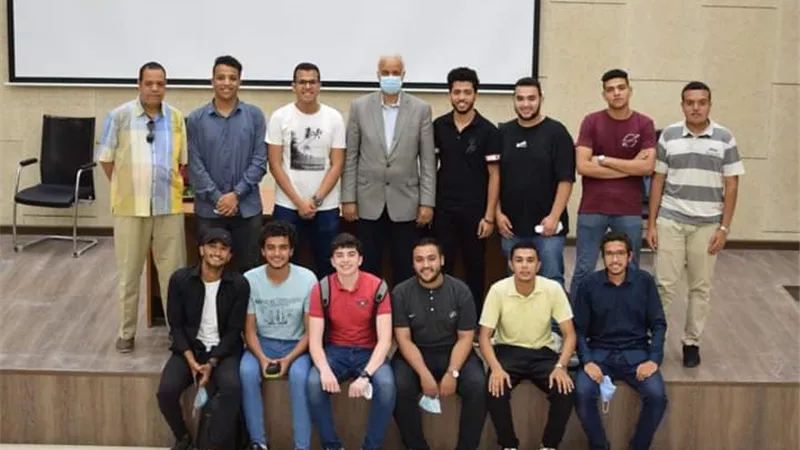 جامعة العلمين تحتفل بنهاية العام الدراسي وتكرم اوائل الكليات