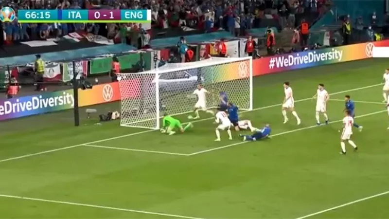 هدف بونوتشى يعود بإيطاليا لنهائى اليورو ويتعادل أمام إنجلترا